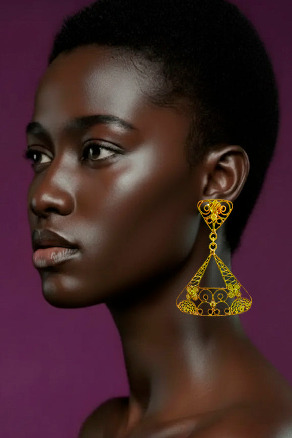 TRIANGLE EARRINGS A