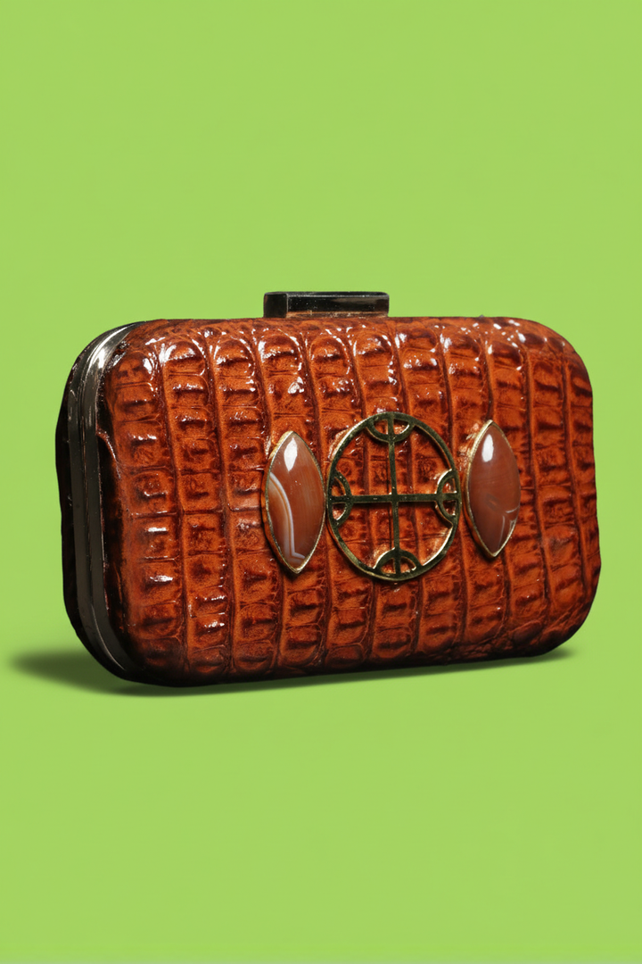 Agatha Clutch B